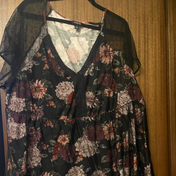 Torrid size 4 cotton top with mesh overlay - Picture 1 of 2